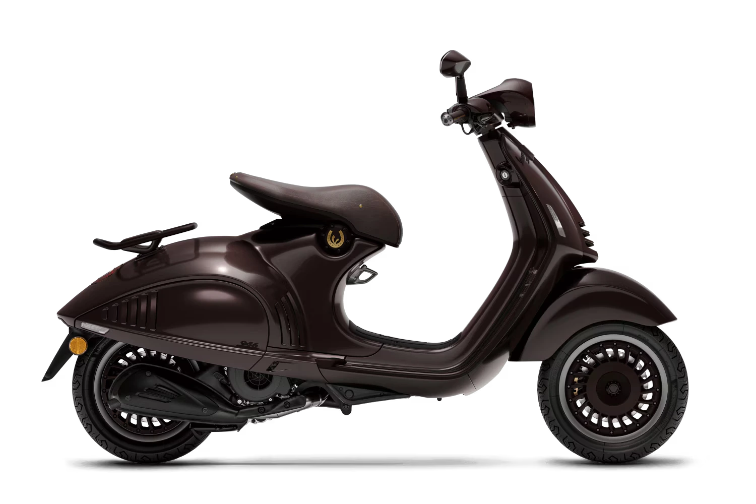 Vespa 946 Horse limited edition